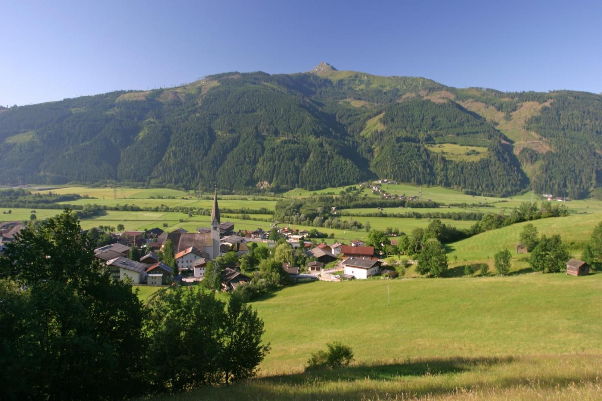 Hotel Dorfgasthof Schlösslstube Stuhlfelden Exterior foto